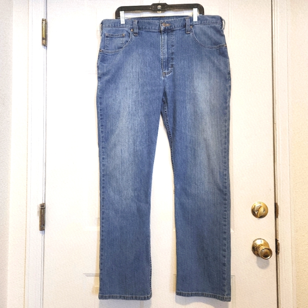 Carhartt Men's Relaxed Fit Straight Leg Denim Jeans Rugged Flex 38x32